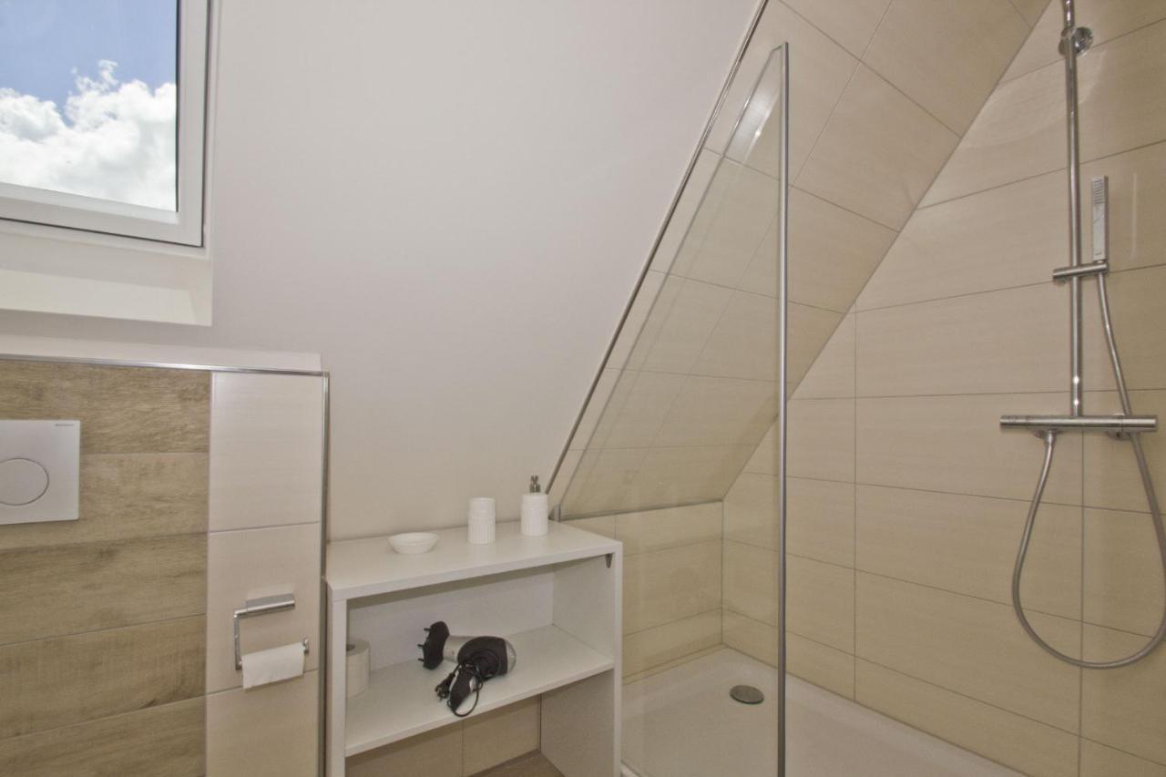 Ferienhaus Auszeit Fewo 03 - Dachterrasse, Ruhige Lage Middelhagen Εξωτερικό φωτογραφία